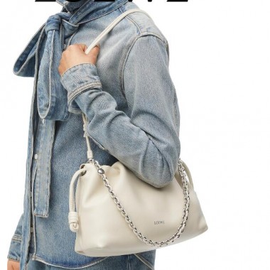 Loewe Medium Flamenco Purse Purse in Nappa leather