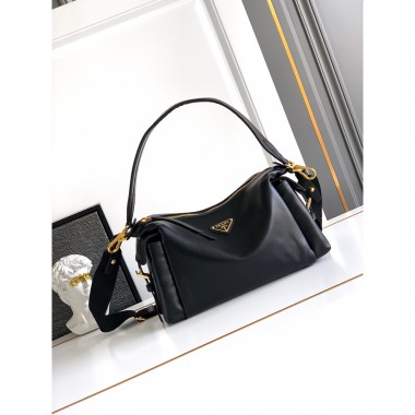 Borsa Prada Explore large in nappa-Black
