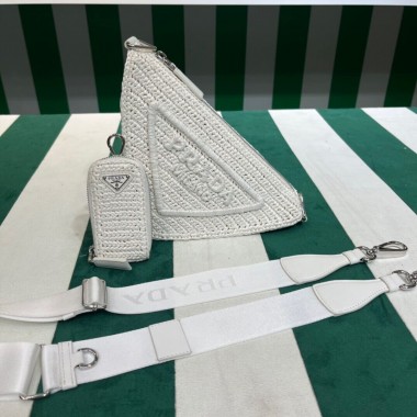 Borsa Prada Triangle in rafia