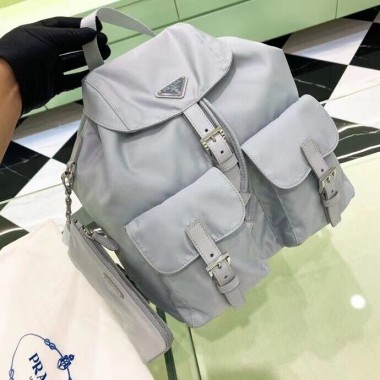 Zaino medium in Re-Nylon