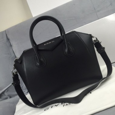 Givenchy Medium Antigona Bag in Grained Leather 