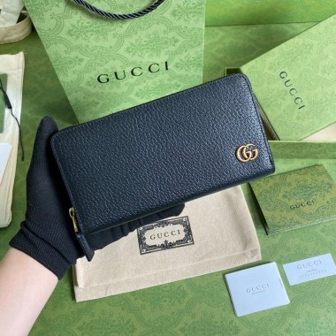 Gucci GG Marmont zippy wallet 