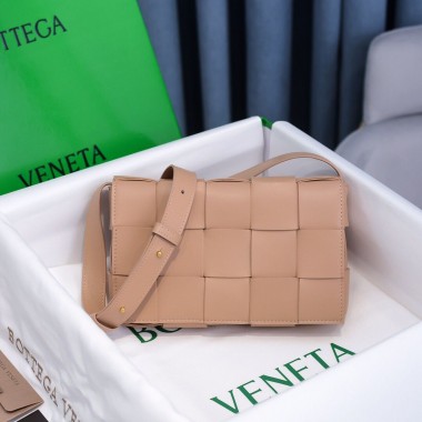 Bottega Veneta Cassette intrecciato Nappa Bag