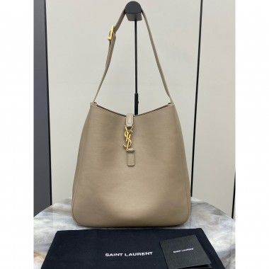 Saint Laurent LE 5 À 7 Supple Large in grained leather -Dusty  grey