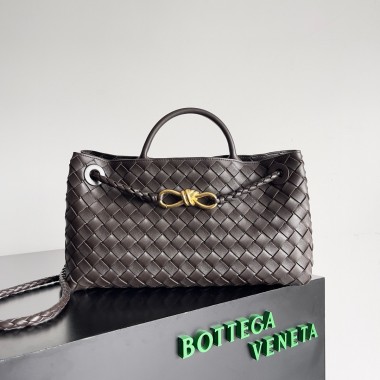 Bottega Veneta East-West Andiamo-Chocolate