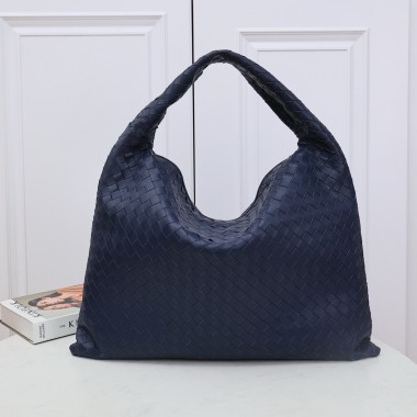 Bottega Veneta Large Hop Shoulder Bag -Navy blue