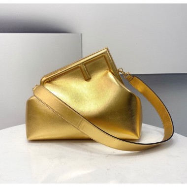 Fendi First Medium Borsa in pelle