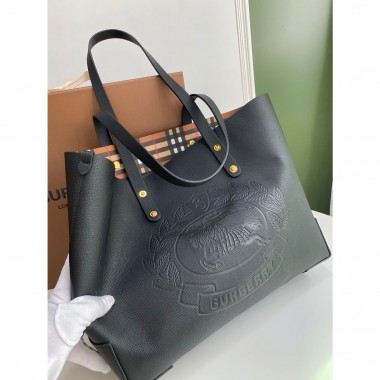 Burberry Reversable Tote 