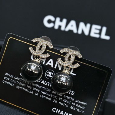 Orecchini Chanel