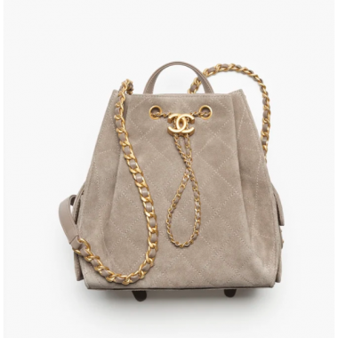Chanel 25 Medium Backpack in Suede calfskin-Grey