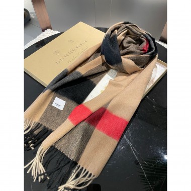 Burberry Cashmere scarf  40 x 180 cm 