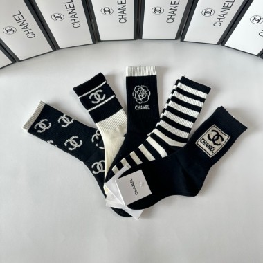 Chanel socks ( 5 pairs)