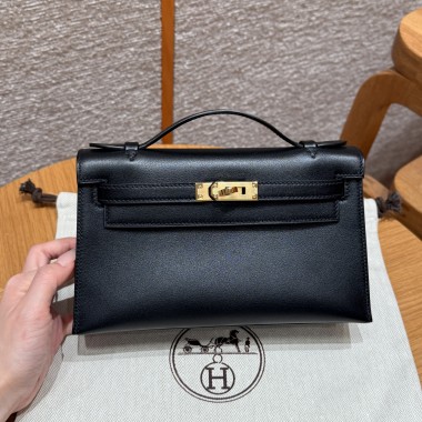 Hermes Kelly Pochette in Swift Leather-Black