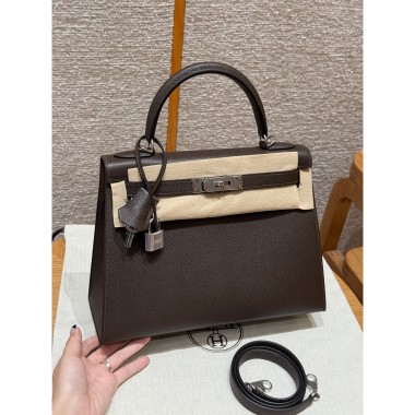 Hermes Kelly 25 / 28  in Epsom Leather-Chocolate