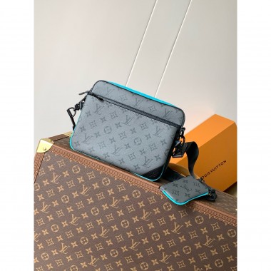 M11648 Trio Messenger