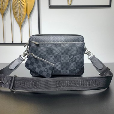 Louis Vuitton Tro Messenger 