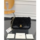 Borsa invernale Chanel Borsa a flap in lana-Black