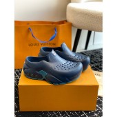  LV shark Clog   , Size 39-45