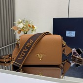 Prada Borsa a spalla in pelle-Camel