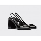 Décolleté slingback in vernice