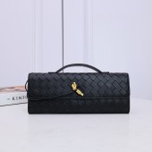 Bottega Veneta Andiamo Clutch-Black
