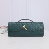 Bottega Veneta Andiamo Clutch-Emeral Green