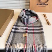 Burberry classic Cashmere scarf 