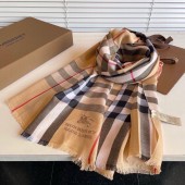 Burberry Lightweight Cashmere scarf 70 x 200 cm