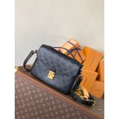 M41487 Pochette Métis