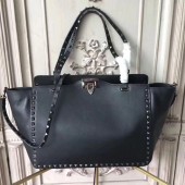 Valentino Borsa Granda Rockstud in Vitello 