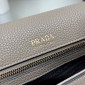 Prada Borsa a spalla in pelle-Grey