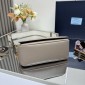 Prada Borsa a spalla in pelle-Grey