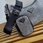 Borsa Prada Re-Edition 2005 in raso con cristalli
