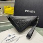 Pouch Prada Triangle in pelle