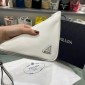 Pouch Prada Triangle in pelle