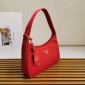Mini borsa Prada Re-Edition 2005 in Re-Nylon