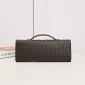 Bottega Veneta Andiamo Clutch-Fondant