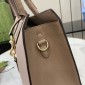 Gucci Medium Tote bag with Hook closure-Taupe