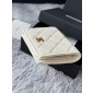 Chanel bianco pelle granulata piccolo portafoglio piegato oro hardware