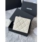 Chanel bianco pelle granulata piccolo portafoglio piegato oro hardware