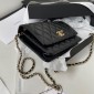 Chanel pochette con catena