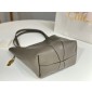 Chloe Borsa spin media-Grey