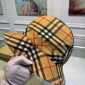 Burberry bucket hat