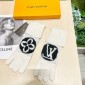 LV Cashmere gloves