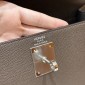 Hermes Kelly 25 / 28  in Epsom Leather-Chocolate