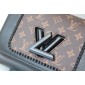 Lous Vuitton Twist MM in Epi leather