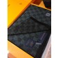 Sciarpa e cappello in cashmere LV