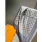 Louis Vuotton Classic monogram shawl / large scarf