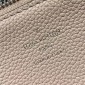 Louis Vuitton Bella Tote in pelle
