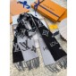 LV Essential Scarf  